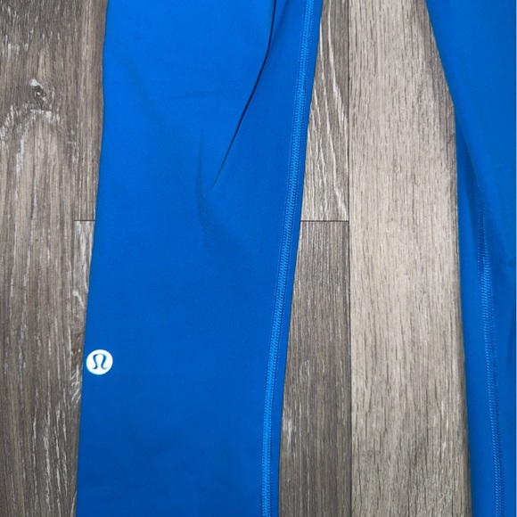 Lululemon Fast and Free High-Rise Crop 23” size 0 
Poolside - Picture 9 of 14